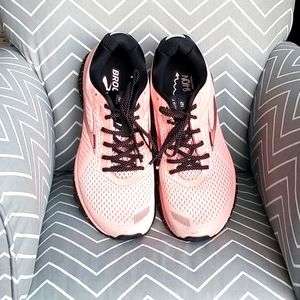 Brooks sneakers